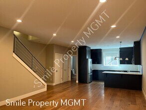 2416 SE Morrison St in Portland, OR - Building Photo - Building Photo