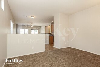 1293 W Agrarian Hills Dr in San Tan Valley, AZ - Foto de edificio - Building Photo