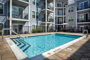 119 Searing Ave in Mineola, NY - Building Photo