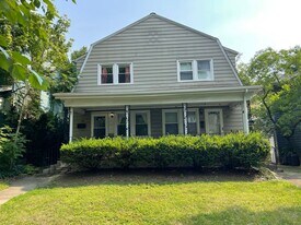 35-37-37 W Como Ave in Columbus, OH - Building Photo