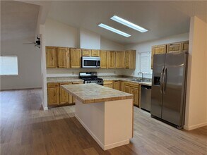 1103 Copper Dr in Bullhead City, AZ - Building Photo - Building Photo