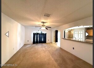 6874 Playpark Trail W in Jacksonville, FL - Building Photo - Building Photo