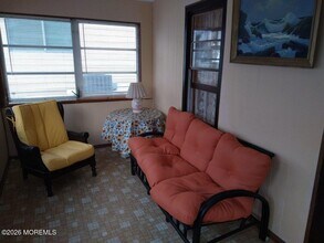 10 Lake St in Point Pleasant Beach, NJ - Building Photo - Building Photo