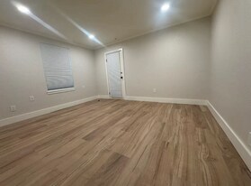 927 Stewart St in Santa Rosa, CA - Building Photo