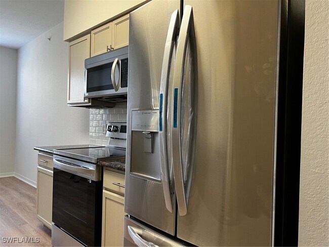 7925 Preserve Cir in Naples, FL - Building Photo - Building Photo