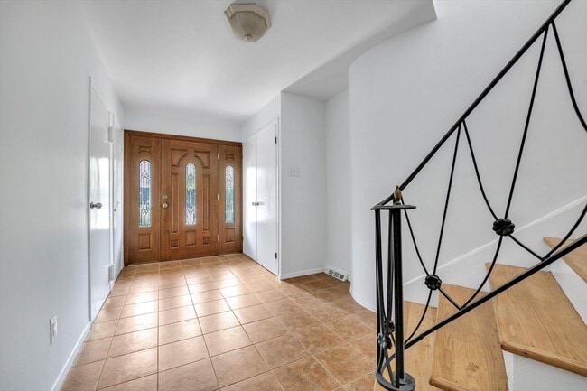 214-17 15th Ave in Queens, NY - Building Photo - Building Photo
