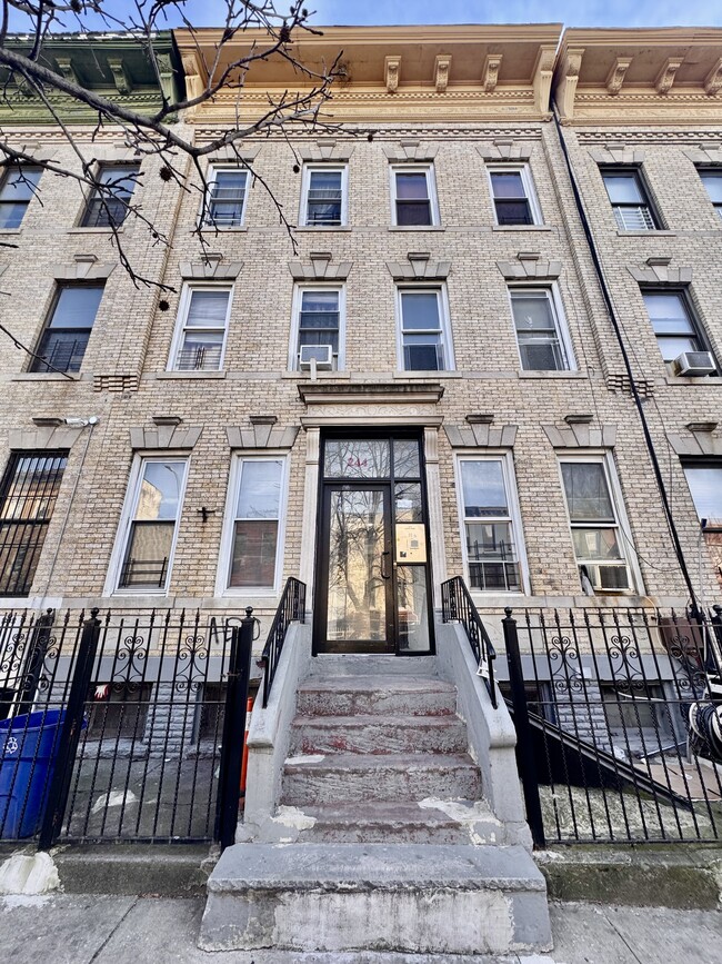 244 Sumpter St in Brooklyn, NY - Building Photo - Building Photo