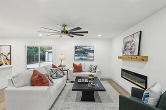 9652 Ferndale Rd in Dallas, TX - Building Photo - Building Photo