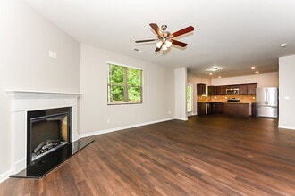 1335 Elmstead Pl in Locust Grove, GA - Building Photo - Building Photo