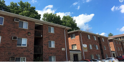 271 River Road by Weida Apartments in West Lafayette, IN - Foto de edificio - Building Photo