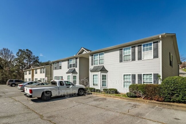 1702 Stonehaven Cir in Cartersville, GA - Building Photo - Building Photo