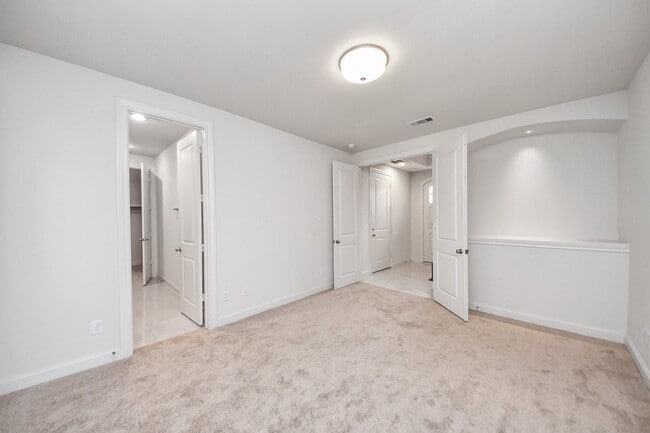property at 8926 Lakeshore Bend Dr
