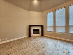 1113 Carriage Loop in New Braunfels, TX - Building Photo - Building Photo