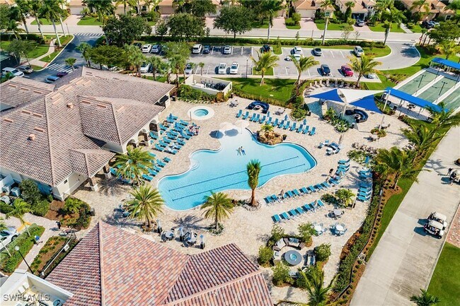 property at 10381 Heritage Bay Blvd