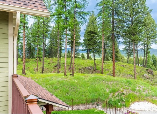 6710 Farm To Market Rd in Whitefish, MT - Building Photo - Building Photo