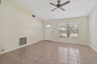 6353 SE Vista Ave in Stuart, FL - Building Photo - Building Photo