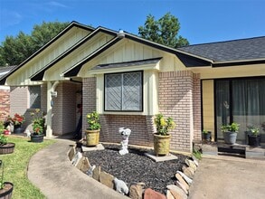 854 Shawnee St in Houston, TX - Building Photo - Building Photo