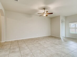 13827 Quiet Fox Ln in San Antonio, TX - Building Photo - Building Photo