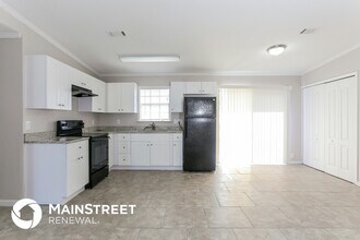 7303 Thatcher Ave in Lantana, FL - Building Photo - Building Photo