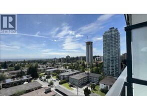 6537 Telford Ave in Burnaby, BC - Building Photo - Building Photo