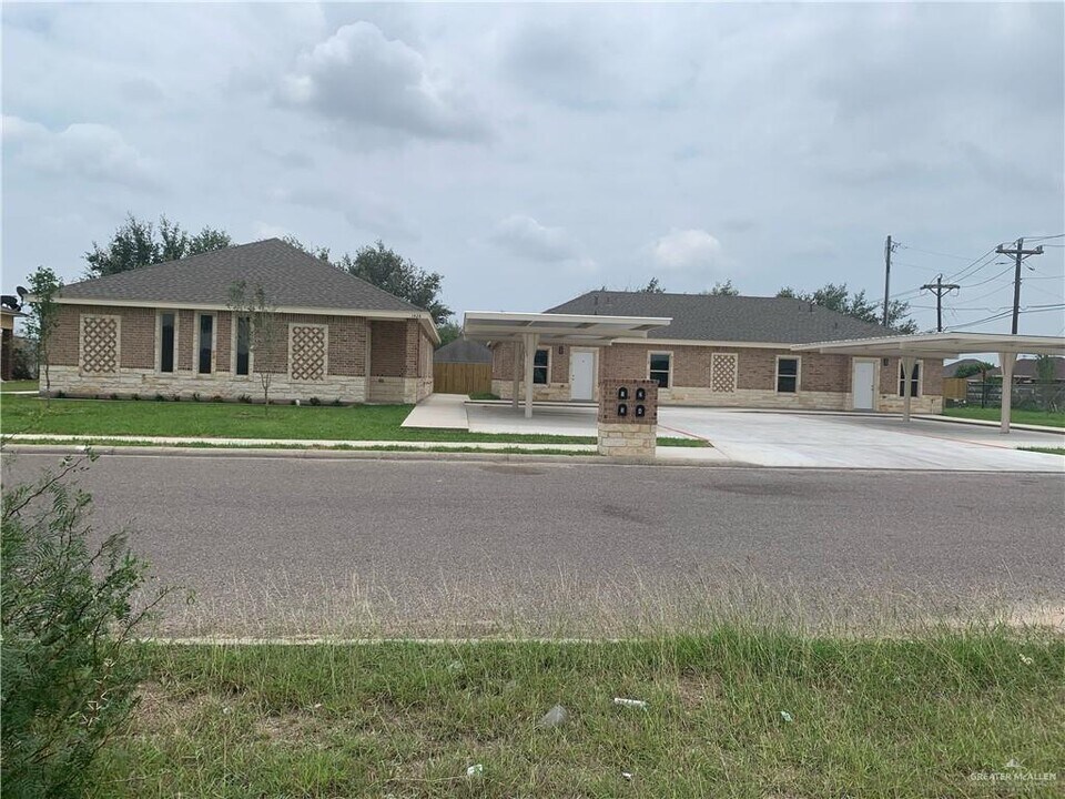 1428 W Harrison Ave in Alton, TX - Building Photo