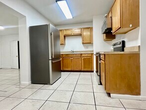 395 Schoolhouse Ln in Merritt Island, FL - Building Photo - Building Photo