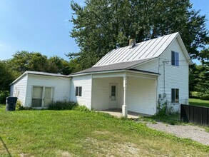 118 Wine in Modoc, IN - Building Photo - Building Photo