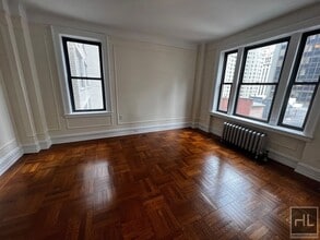West 55th Street, Unit 7C in New York, NY - Building Photo - Building Photo