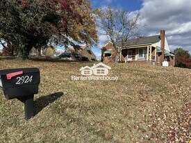 2924 Cub Hill Rd in Parkville, MD - Building Photo