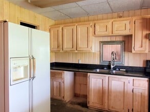 601 S Cochran St in Willis, TX - Building Photo - Building Photo