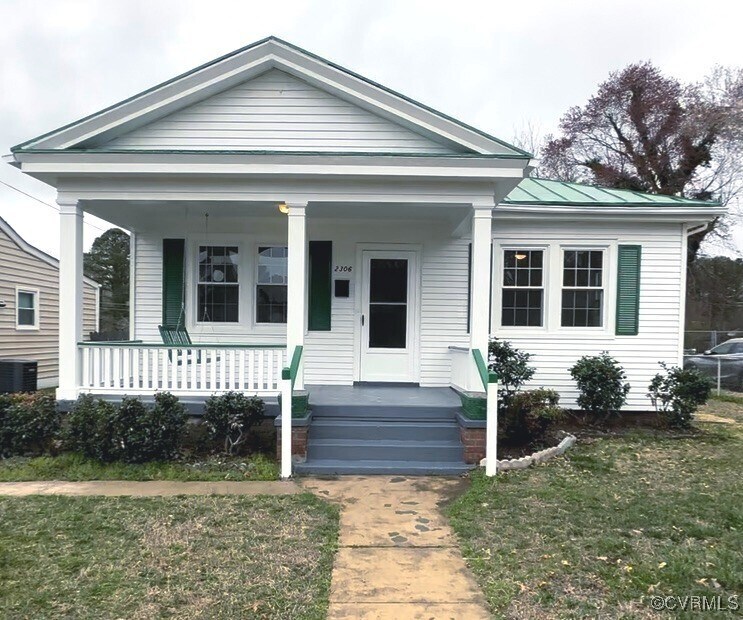 2306 Franklin Ave in Colonial Heights, VA - Building Photo