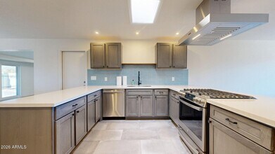 719 W Parkway Blvd in Tempe, AZ - Building Photo - Building Photo