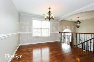 698 Ellie Nat Dr in Clarksville, TN - Foto de edificio - Building Photo