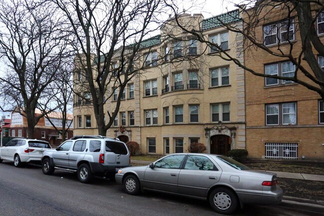 4153 N Mozart St in Chicago, IL - Foto de edificio - Building Photo