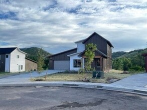 Lyons Valley Townhomes in Lyons, CO - Building Photo - Building Photo