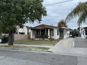 833 E Acacia Ave in Glendale, CA - Building Photo - Building Photo