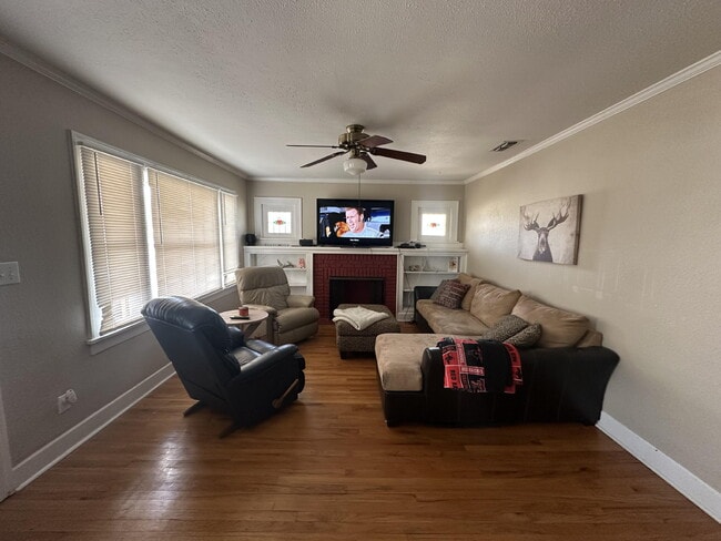 3009 20th St in Lubbock, TX - Foto de edificio - Building Photo