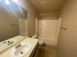 425 Steele Ave in Jonesboro, AR - Building Photo - Building Photo
