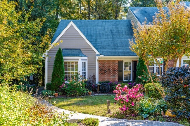 property at 6732 Queen Annes Dr