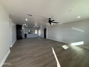 2633 Dunoon Dr in El Paso, TX - Building Photo - Building Photo