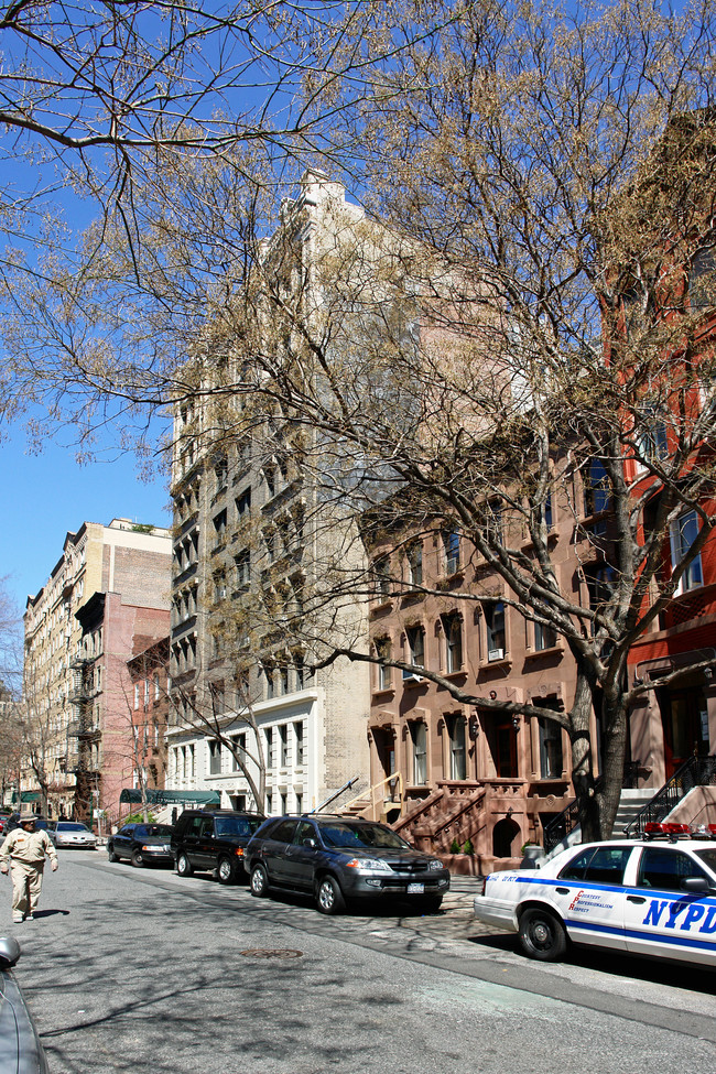 The Greystone in New York, NY - Building Photo - Building Photo