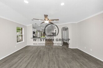 2201 Sweetwood Dr in Fort Worth, TX - Foto de edificio - Building Photo