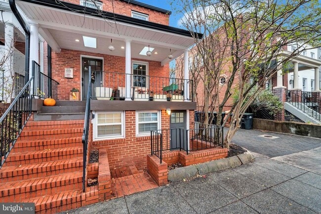 property at 3513 T St NW