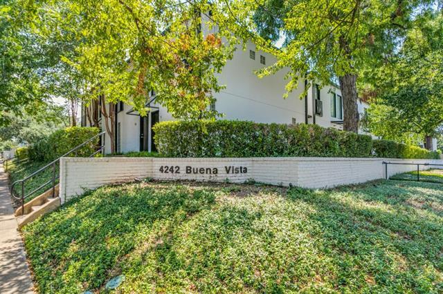 4242 Buena Vista St in Dallas, TX - Building Photo