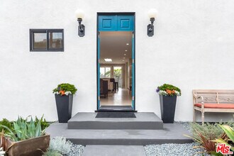 9016 Dicks St in West Hollywood, CA - Building Photo - Building Photo