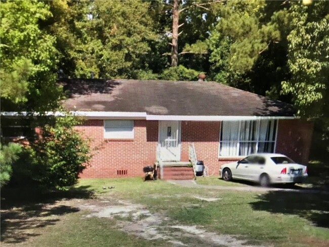 property at 750 Magnolia Rd