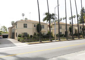 7762-7770 Hollywood Blvd Apartments