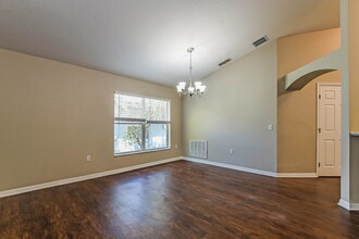 14862 Lady Victoria Blvd in Orlando, FL - Building Photo - Building Photo