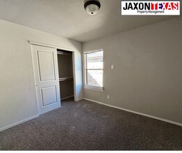 5938 Megan St in Sunland Park, NM - Building Photo - Building Photo