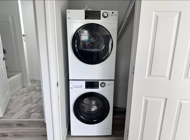 93 Winchester Ave, Unit 2 in New Haven, CT - Foto de edificio - Building Photo